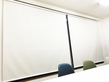 Colormell（カラメル）池袋西口店 A室 - イエロー［〜11名］の室内の写真