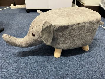 【設備】
オッドマンや荷物置きとしてお使いください - シェーン(旧マイサワーン) 快眠ヘッドスパスクールの室内の写真
