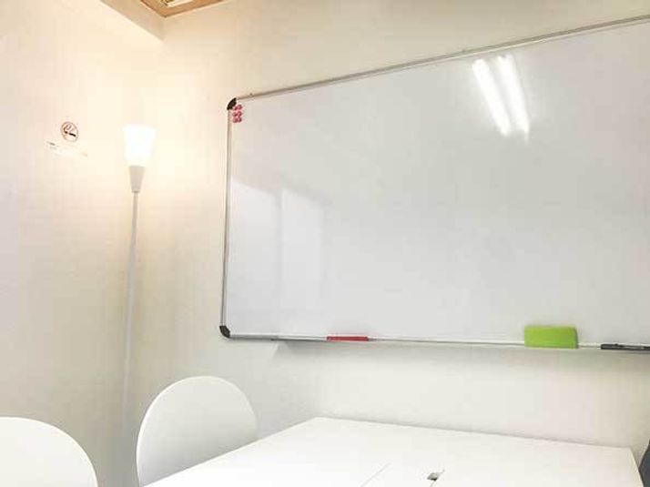 会議・デスクワーク・撮影・収録［〜7名］ - Colormell（カラメル）新宿三丁目店