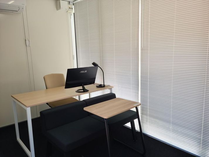 Work - U-SPACE　函館店