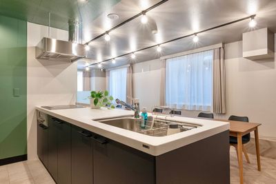 アイランドキッチン🍳 - 〈SMILE工房☆ヴェルデ錦糸町〉 Verde錦糸町の室内の写真