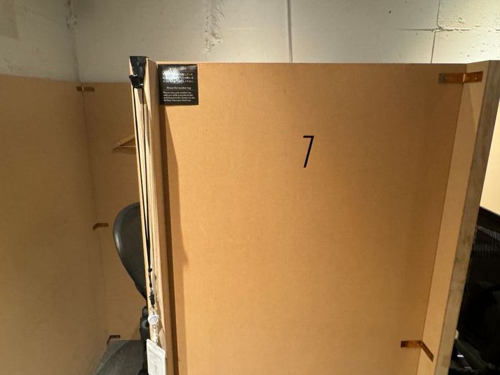 アーロンチェアブース1番 カフェ＆ワーキングスペース　    - Wワークスペース　大塚