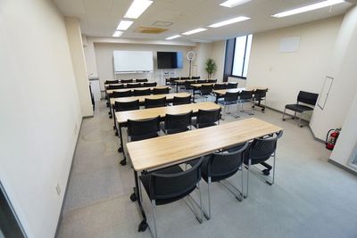 【スカイラークビル貸会議室】 スカイラークビル8階貸会議室の室内の写真