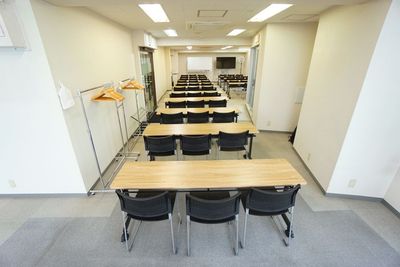 【スカイラークビル貸会議室】 スカイラークビル8階貸会議室の室内の写真