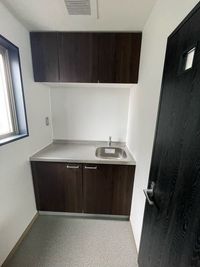 シンクリニューアル済み - アオトネスト4階コワーキング利用（1名様利用料金） プレミアコワーキングデスク　アオトネスト　ZZ席(4階ロフト）の室内の写真