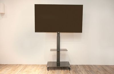 50型大型テレビ(PC)モニター - KS8 神田会議室 神田駅から徒歩2分!最大30名/会議室/セミナー/研修/懇親会等の設備の写真