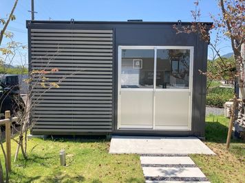 お部屋の外観はこちらです！※始めに別棟の受付までお越しください - U-SPACE　北九州店 Workの外観の写真