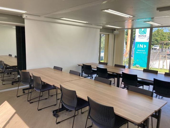 Community - U-SPACE　北九州店