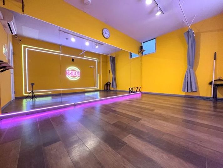 2st - 福岡 天神 レンタルスタジオ　STUDIO BUZZ 