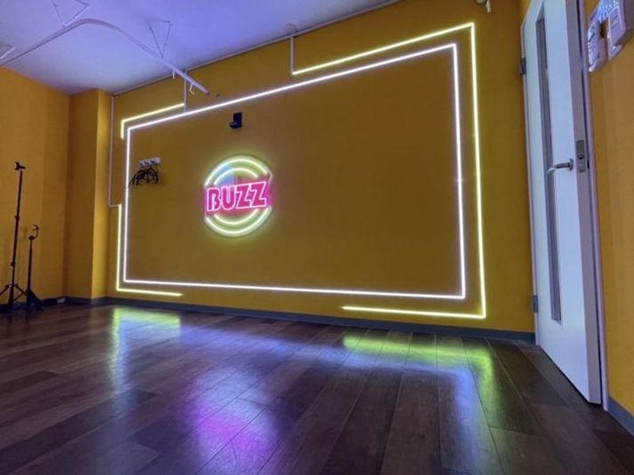 2st - 福岡 天神 レンタルスタジオ　STUDIO BUZZ 