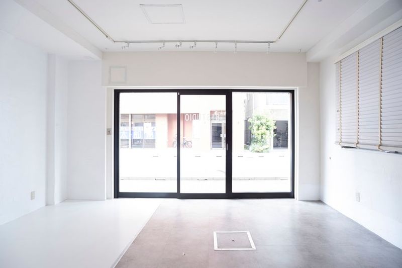 撮影スタジオ・レンタルスタジオ - 81 STUDIO