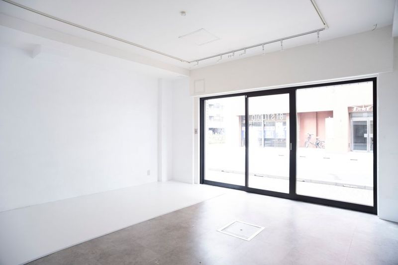 撮影スタジオ・レンタルスタジオ - 81 STUDIO