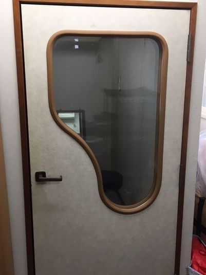 アップライトピアノ練習室 ③ - 横浜ジャム音楽学院