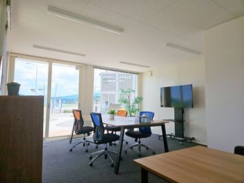 【Meeting】✨U-SPACE 宗像店✨会議や打ち合わせ、ワークショップにぴったりのスペースです♪Wi-Fi/宗像市 - U-SPACE　宗像店