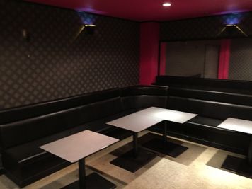  Space END-ZONE Space E-ZONE1の室内の写真