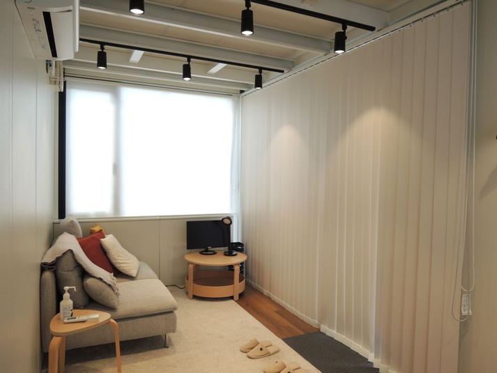 Living1 - 福岡半道橋店