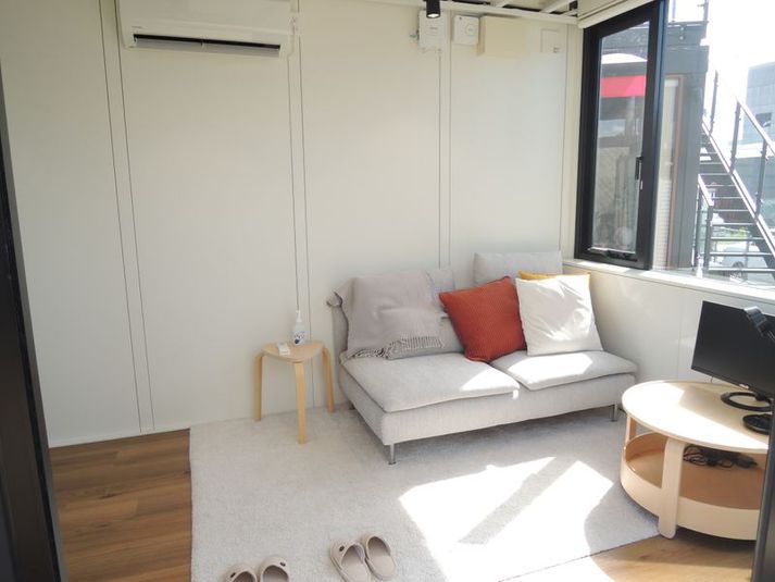 Living1 - 福岡半道橋店