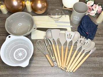 調理グッズはこちら - グッドワン【おうちスペース】京都市役所駅前店 グッドワン京都寺町　未成年🆗防犯カメラ🈚️出入り🆓の設備の写真