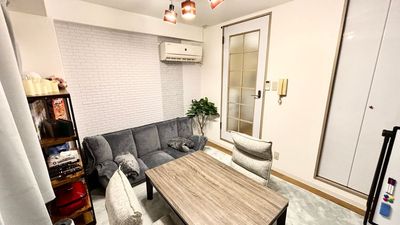 ゆったりと座って頂けます(^^)/ - グッドワン【おうちスペース】京都市役所駅前店 グッドワン京都寺町　未成年🆗防犯カメラ🈚️出入り🆓の室内の写真