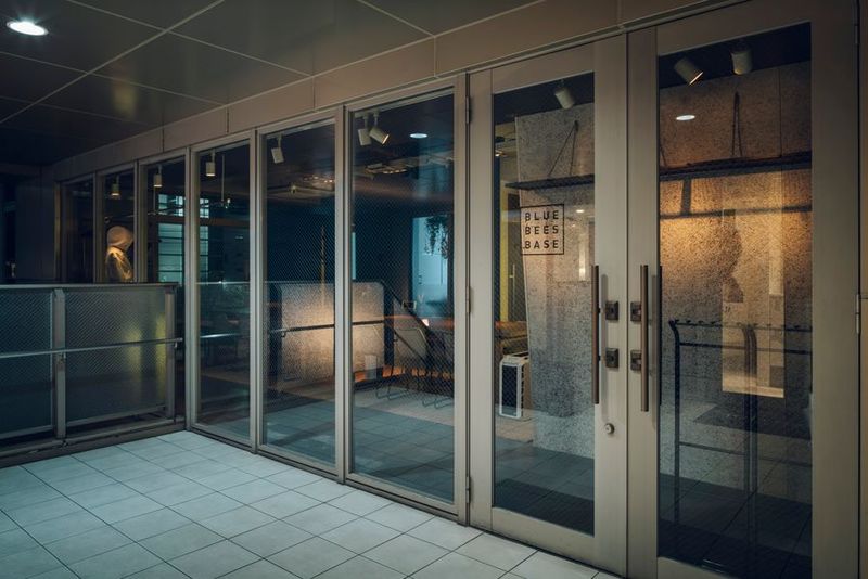 BLUE BEES.BASE - BLUE BEES.BASE（ブルービーズベース）