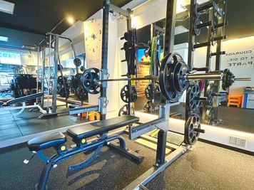 ハーフラック - 【完全貸切】平尾/100㎡レンタルジム/パーソナル/撮影OK 100㎡レンタルジムの設備の写真