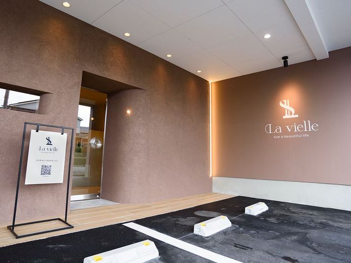 面貸し　美容師　ネイル - La vielle