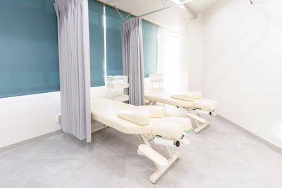 店舗型で院内広々！最大２ベッド使用可能♪片付け不要、鍵なしスマート入店♪整体/マッサージ/エステ/ - 池袋東鍼灸整骨院