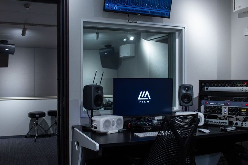 マスタリング、 レコーディングスタジオ - プールビル３階