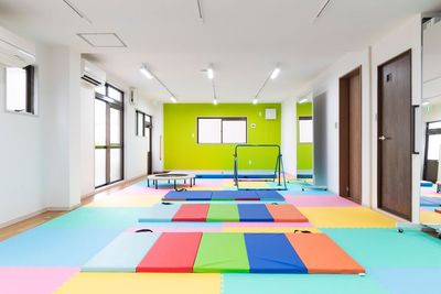 【キッズスペース仕様】
運動器具・おもちゃセットの貸し出し対応可能です♪ - 親子サロン-LaPark-(ラパーク) 関目店 多目的スペースの室内の写真
