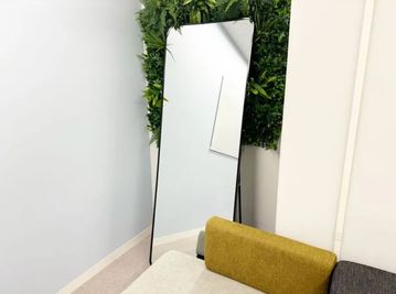 THE POINT エキニア横浜 ルーム『シナモン』※旧4Hの室内の写真