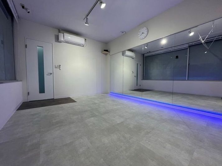 Cst  - 福岡天神2nd レンタルスタジオ　STUDIO BUZZ 