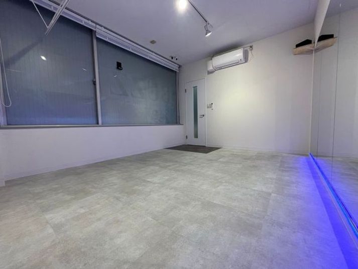 Cst  - 福岡天神2nd レンタルスタジオ　STUDIO BUZZ 