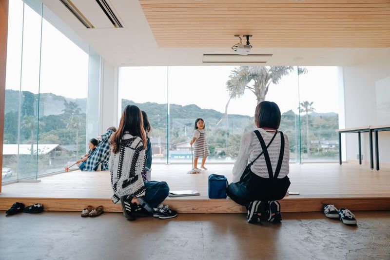青島の海と大自然を見下ろす絶景のコミュニティラウンジ - AOSHIMA PICNIC CLUB