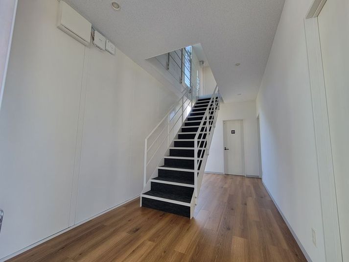 Living1 - U-SPACE　東大阪店