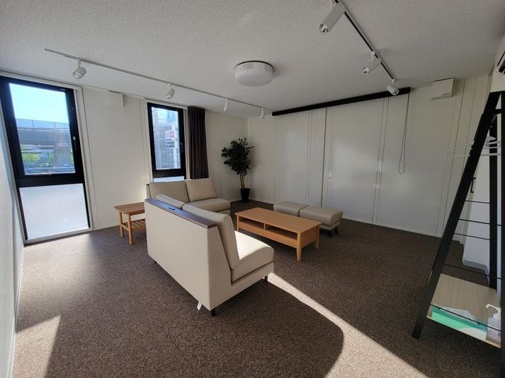 Living2 - U-SPACE　東大阪店