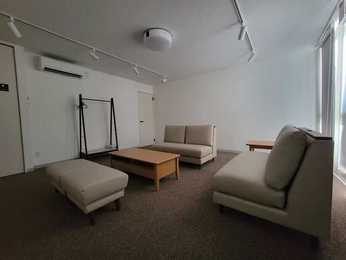 Living2 - U-SPACE　東大阪店