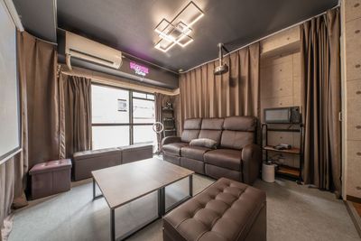天王寺駅徒歩2分🚃完全個室24時間可能なレンタルスペース🛋️ シアタールーム天王寺・駅近【完全個室プライベート映画館】の室内の写真