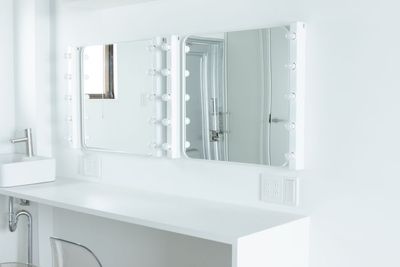 ヘアメイク等々の常設ドレッサー付き。 - 三軒茶屋駅徒歩10分！自然光差し込むスタジオ。商用利用可能。 HeralDo Studio【三軒茶屋】の設備の写真