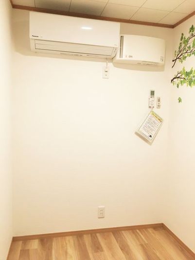 防音仕様の個室×癒し空間レンタルスペース：スモール１ - シモガシハウス