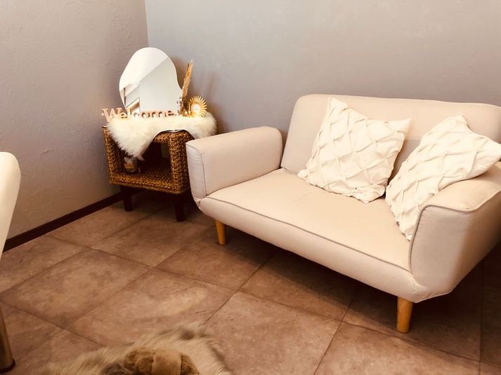 ベット着き個室サロン - 高砂ビル６階