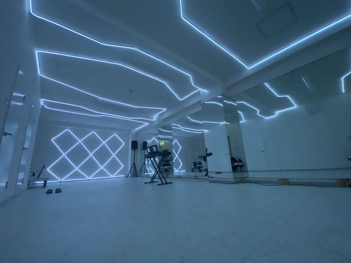 インフィニスタジオ天神南 - インフィニスタジオ天神南