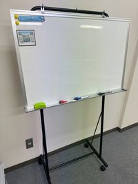 ホワイトボード追加しました！ - 材木町ビル ＜東武宇都宮会議室＞の設備の写真