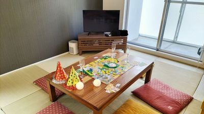 24hゴミ捨て可！ボドゲ20種以上・座布団完備のモダン和室～レンスぺACE難波2号店 - レンスぺACEなんば2号店