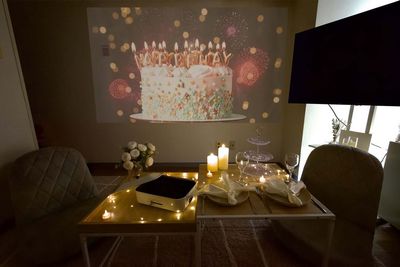 120㌅の高性能プロジェクター・50インチ以上のTV完備😲

これが無料で視聴できます❕❕❕
 - 五反田サンハイツ 五反田駅2分🚶最大120インチプロジェクター🎞️大画面TV　の室内の写真