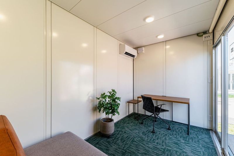 Living - U-SPACE　市川店