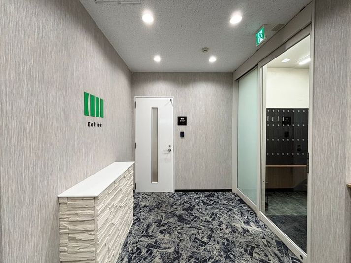 4名会議室（Room E） - いいオフィス新宿大久保