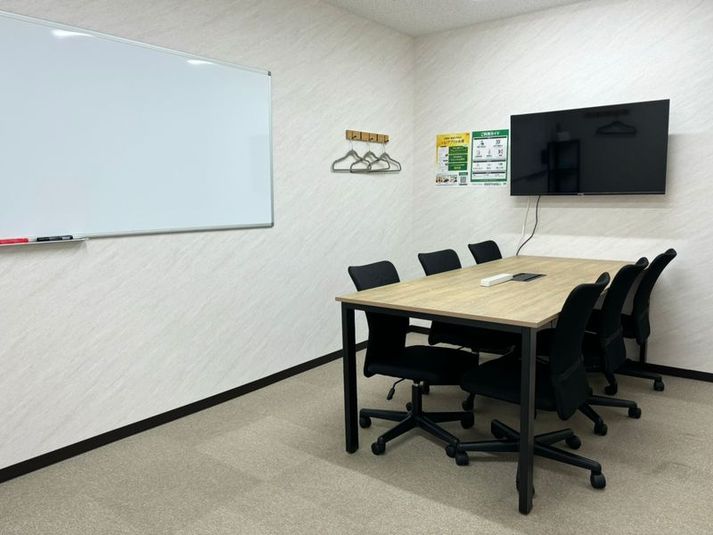 6名会議室（Room A） - いいオフィス新宿大久保