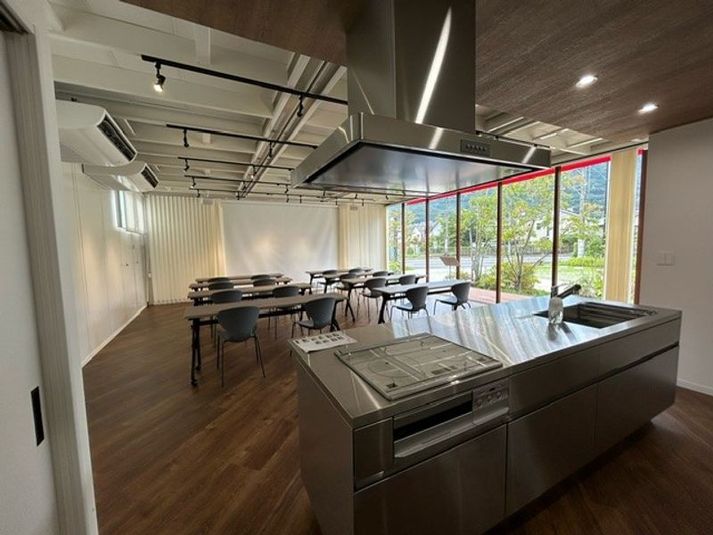 Community - U-SPACE　広島店