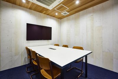 ★三宮・元町駅から徒歩5分★～6名利用可能★スタッフ常駐★安心して利用できます！会議室【SEA】 - レンタルスペース【 third door 】