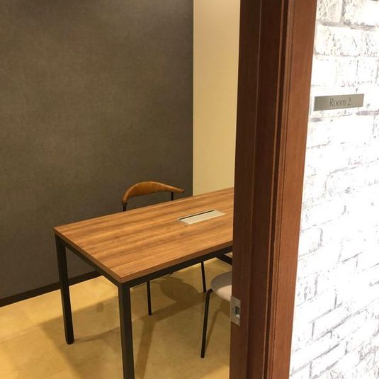 4名個室（通話・会話OK） - コインスペースマリエとやま店